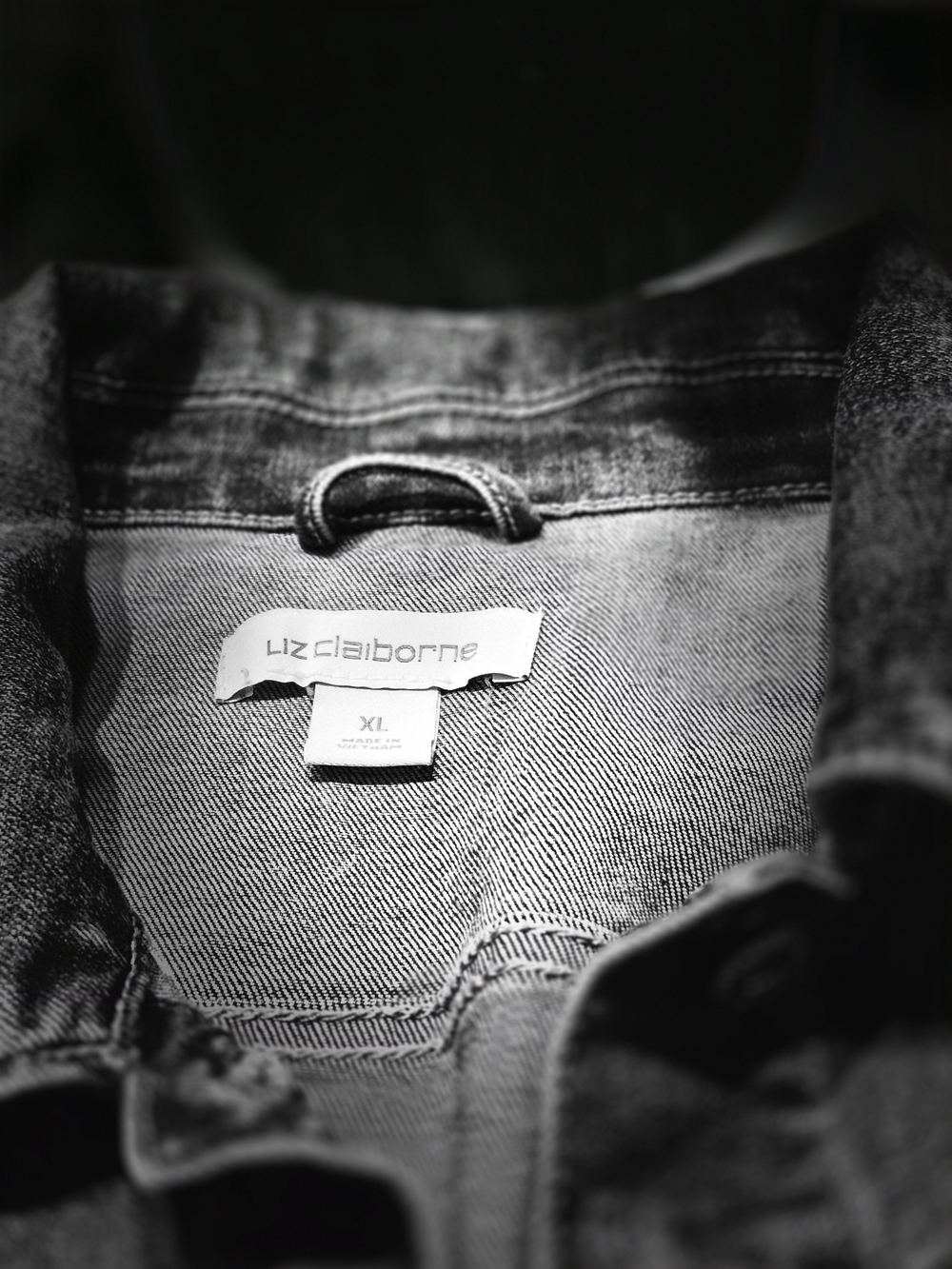 Liz Claiborne Denim Jacket - Picture 2 of 5